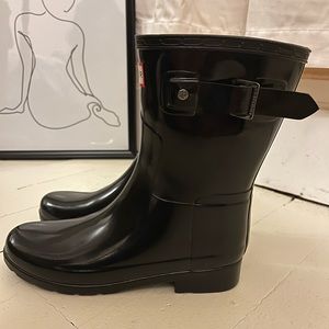 Hunter Short Gloss Boots